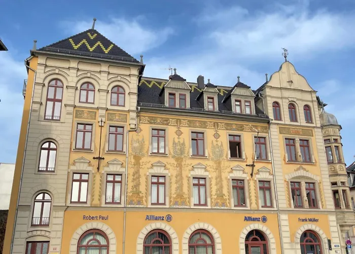 Moderne Und Stilvolle Wohnung Direkt Am Teich